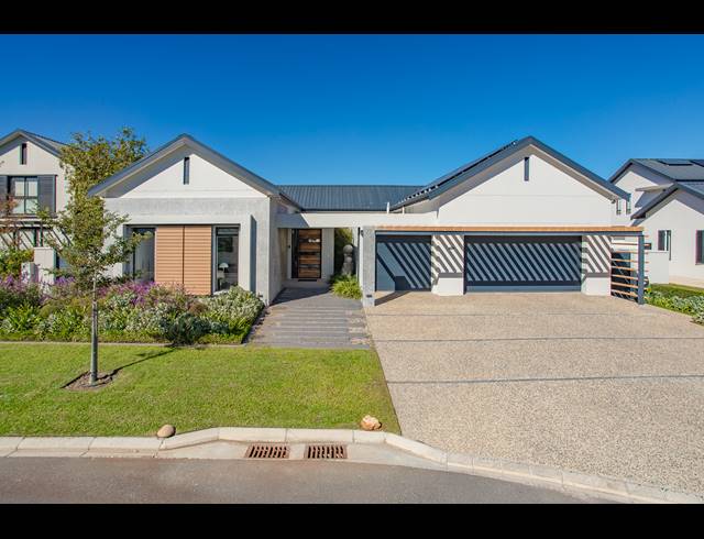 3 BEDROOM HOUSE TO LET IN VAL DE VIE ESTATE